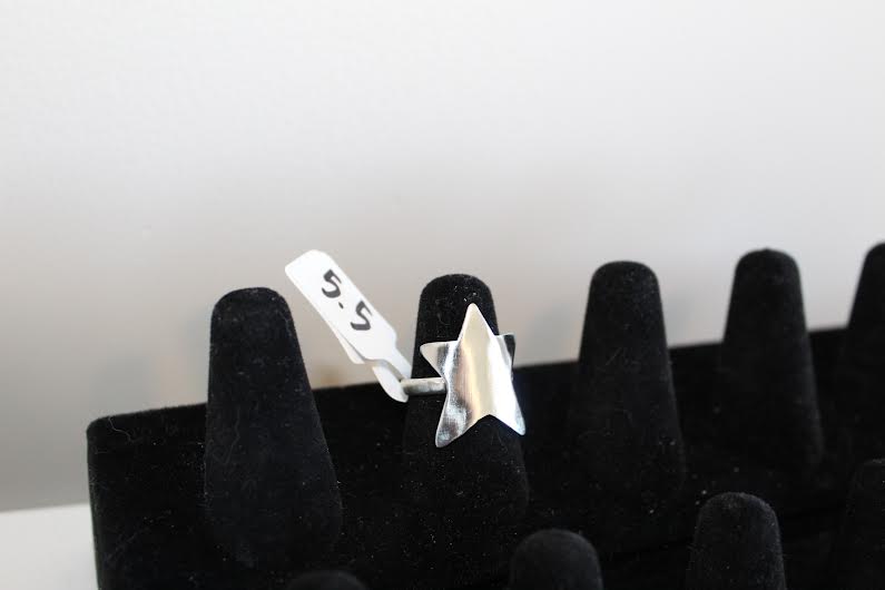 Simple Star Ring