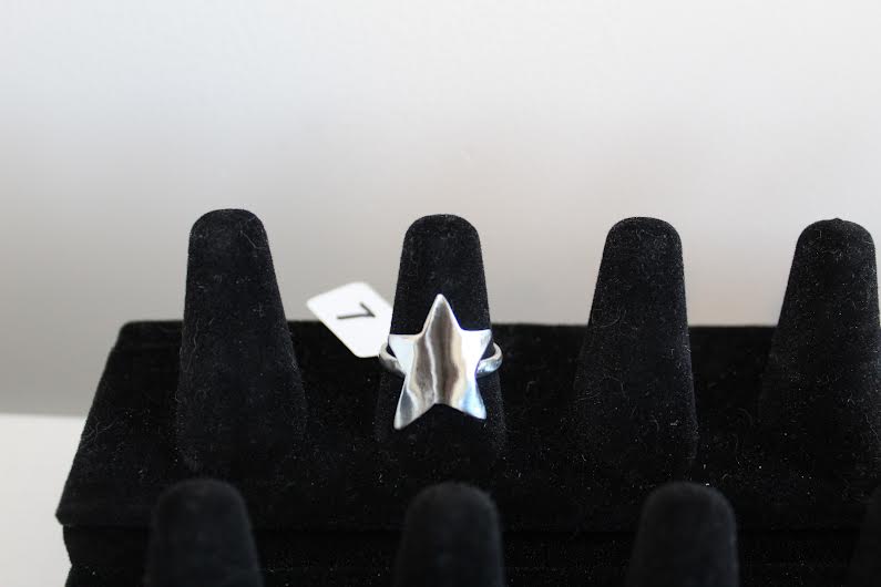 Simple Star Ring